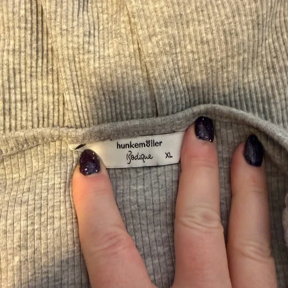 Gray Nightgown XL Like New - Picture 4 of 6